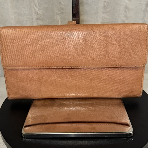 CHANEL Coco Button Caviar Calfskin Bifold Long Wallet Vintage - Picture 4 of 17